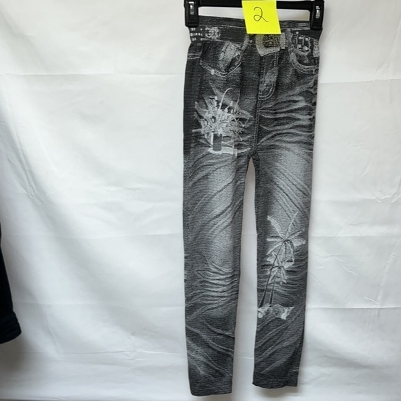 CHUNS stretchy fashion leggings.  Bundle and save.  One size fits most. - Picture 2 of 14